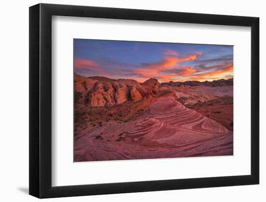 Usa, Southwest,Nevada, Valley of Fire, State Park, Fire Wave-Christian Heeb-Framed Photographic Print