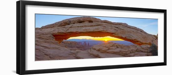 Usa, Utah, Canyonlands National Park, Island in the Sky District, Mesa Arch, Sunrise-Alan Copson-Framed Photographic Print