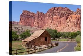 USA, Utah, Capitol Reef National Park, Historical Place Fruita, Barn-Catharina Lux-Stretched Canvas