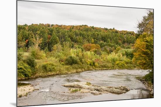 USA, Vermont, Fall foliage in Mad River Valley, south of Waitsfield from Rt. 100-Alison Jones-Mounted Photographic Print