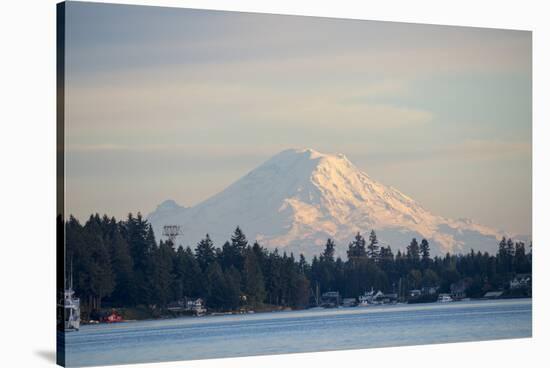 USA, Washington State, View of Mount Rainier.-Trish Drury-Stretched Canvas