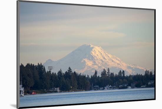 USA, Washington State, View of Mount Rainier.-Trish Drury-Mounted Photographic Print