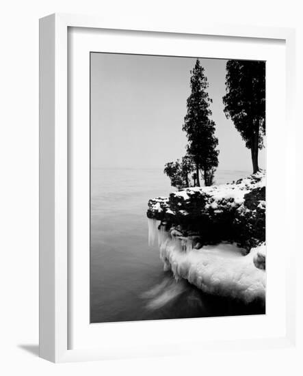 Usa, Wisconsin, Lake Michigan, Shore Scenic, Winter (B&W)-Alex L. Fradkin-Framed Photographic Print