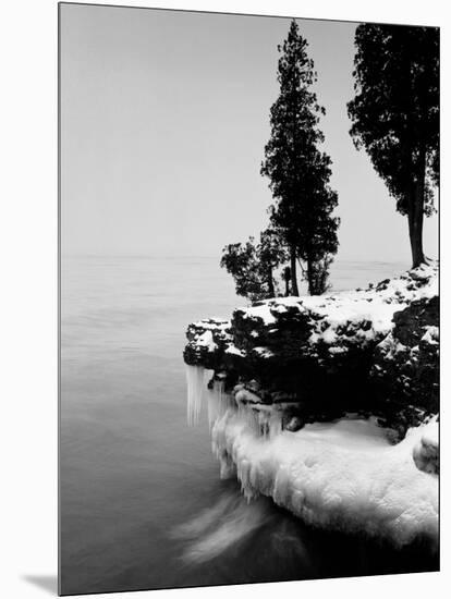 Usa, Wisconsin, Lake Michigan, Shore Scenic, Winter (B&W)-Alex L. Fradkin-Mounted Photographic Print
