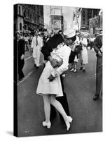 V-J Day in Times Square-Alfred Eisenstaedt-Stretched Canvas