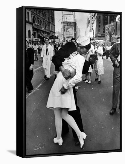 V-J Day in Times Square-Alfred Eisenstaedt-Framed Stretched Canvas