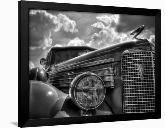 V8-Stephen Arens-Framed Photographic Print