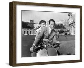 Vacances Romaines Roman Holiday De William Wyler Avec Gregory Peck Et Audrey Hepburn 1953-null-Framed Photo