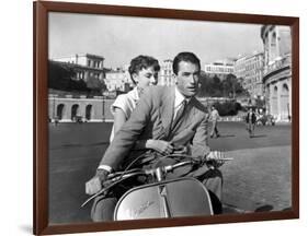 Vacances Romaines Roman Holiday De William Wyler Avec Gregory Peck Et Audrey Hepburn 1953-null-Framed Photo