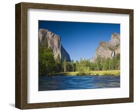 Valley View with El Capitan, Yosemite National Park, CA-Jamie & Judy Wild-Framed Photographic Print