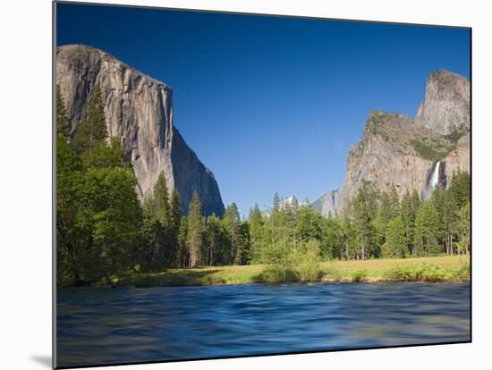 Valley View with El Capitan, Yosemite National Park, CA-Jamie & Judy Wild-Mounted Photographic Print