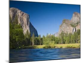 Valley View with El Capitan, Yosemite National Park, CA-Jamie & Judy Wild-Mounted Photographic Print