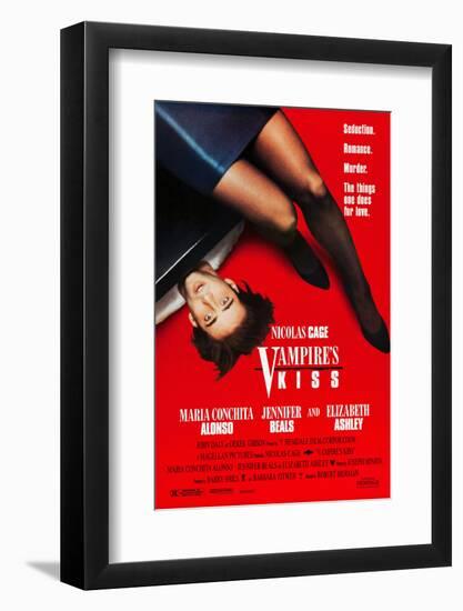 VAMPIRE'S KISS [1989], directed by ROBERT BIERMAN.-null-Framed Photographic Print