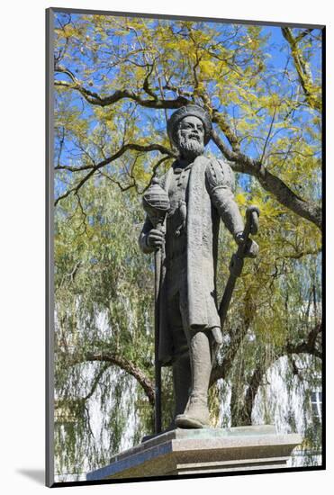 Vasco De Gama Statue, Evora, Alentejo, Portugal, Europe-G&M Therin-Weise-Mounted Photographic Print