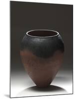 Vase à panse ovoïde et col resserré-null-Mounted Giclee Print