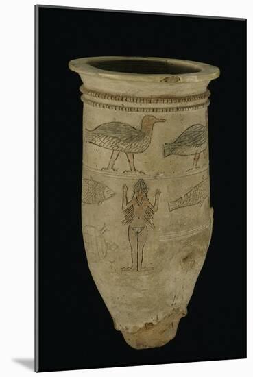 Vase d'Ishtar à décor animalier gravé : figures d'Ishtar, oiseaux, poisson, tortue, bison-null-Mounted Giclee Print