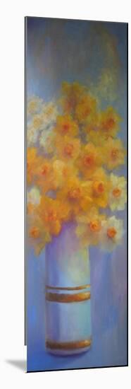 Vase of Daffodils, 2018-Lee Campbell-Mounted Premium Giclee Print