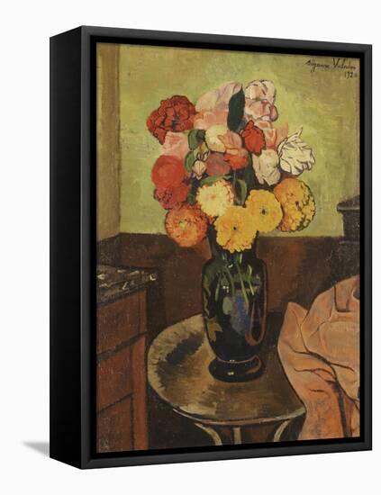 Vase of Flowers on a Round Table, Vase De Fleurs Sur Une Table Ronde, 1920-Suzanne Valadon-Framed Stretched Canvas