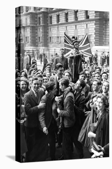 Ve Day Celebrations in London 1945-Nixon Greaves and-Stretched Canvas