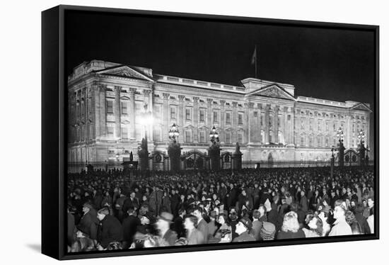 Ve Day Celebrations in London 1945-Nixon Greaves and-Framed Stretched Canvas