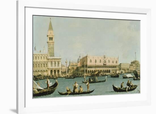 Venedig, Dogenpalast und Marcusplatz vom Bacino di San Marco-Canaletto (Giovanni Antonio Canal)-Framed Giclee Print