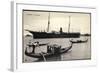 Venedig, Im Hafen, Gondelfahrer, Dampfer Espero-null-Framed Giclee Print