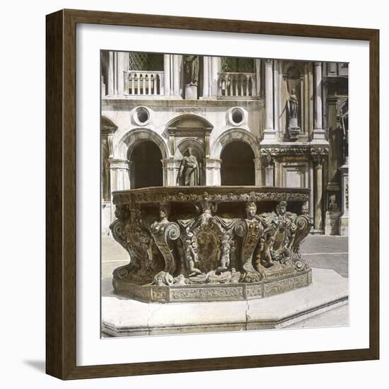 Venice (Italy), Courtyard of the Ducal Palace, the Well, Circa 1895-Leon, Levy et Fils-Framed Photographic Print