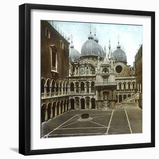 Venice (Italy), the Courtyard of the Doge's Palace (XVth Century), Circa 1890-1895-Leon, Levy et Fils-Framed Photographic Print