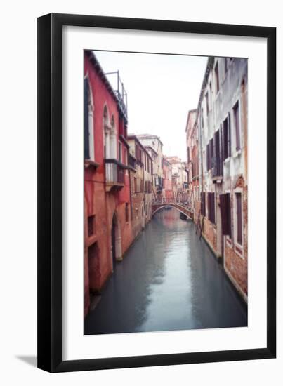 Venice Stroll-Sonia Quintero-Framed Art Print