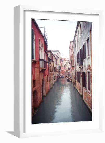 Venice Stroll-Sonia Quintero-Framed Art Print