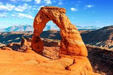 A View of Delicate Arch in Arches National Park in Utah-ventdusud-Stretched Canvas