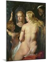 Venus before a mirror (1614 / 1615)-Peter Paul Rubens-Mounted Giclee Print