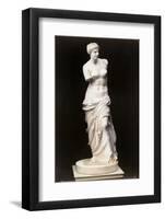 Venus De Milo-null-Framed Photographic Print