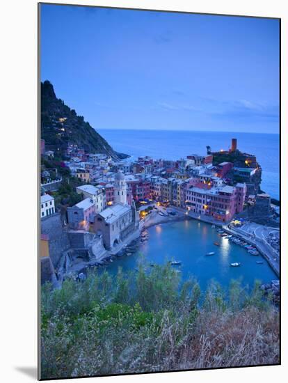 Vernazza, Cinque Terre, Riviera Di Levante, Liguria, Italy-Jon Arnold-Mounted Photographic Print