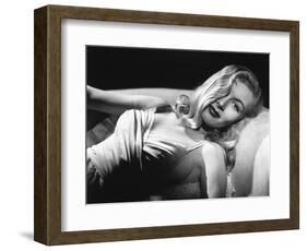 Veronica Lake, 1940-null-Framed Photographic Print