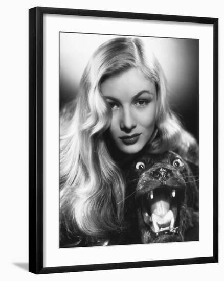 Veronica Lake, 1941-null-Framed Premium Photographic Print