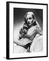 Veronica Lake, This Gun for Hire, 1942-null-Framed Photographic Print