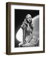 Veronica Lake, This Gun for Hire, 1942-null-Framed Photographic Print