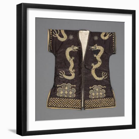 Veste à manches courtes-null-Framed Giclee Print