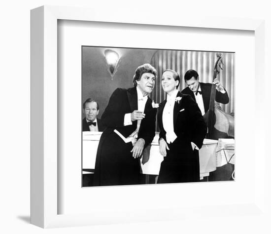 Victor Victoria (1982)-null-Framed Photo