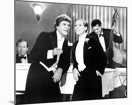 Victor Victoria (1982)-null-Mounted Photo