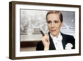 Victor Victoria (photo)-null-Framed Photo