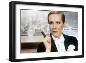 Victor Victoria (photo)-null-Framed Photo