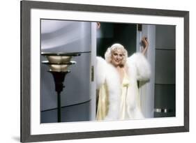 Victor Victoria (photo)-null-Framed Photo