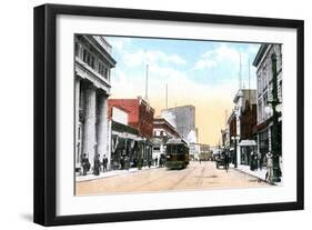 Victoria Avenue, Fort William (Thunder Ba), Ontario, Canada, C1900s-null-Framed Giclee Print