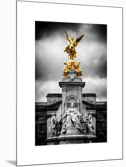 Victoria Memorial at Buckingham Palace - London - UK - England - United Kingdom - Europe-Philippe Hugonnard-Mounted Art Print