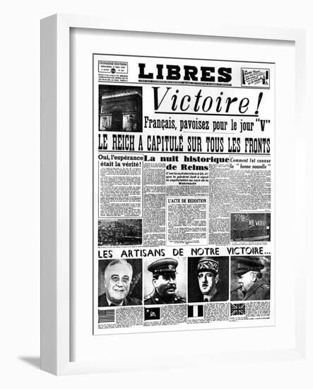 Victory!, Front Page of Libres Newspaper, 9 May 1945-null-Framed Giclee Print