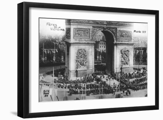 Victory Parade, Paris, 14th July 1919-null-Framed Premium Giclee Print