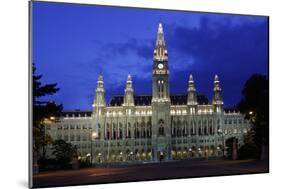 Vienna Rathaus-Chris Bliss-Mounted Photographic Print