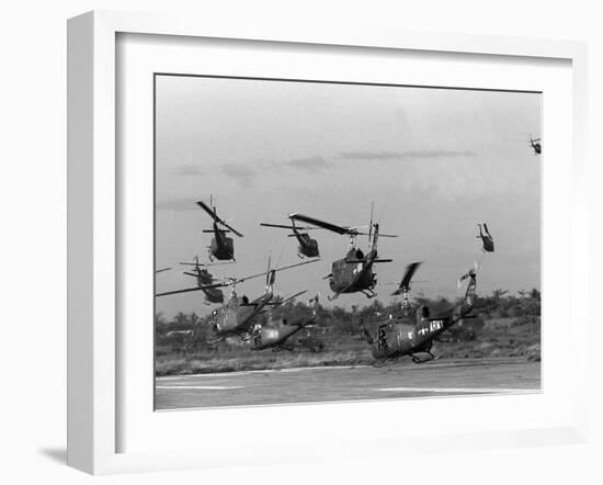 Vietnam Helicopter Assault-Associated Press-Framed Photographic Print